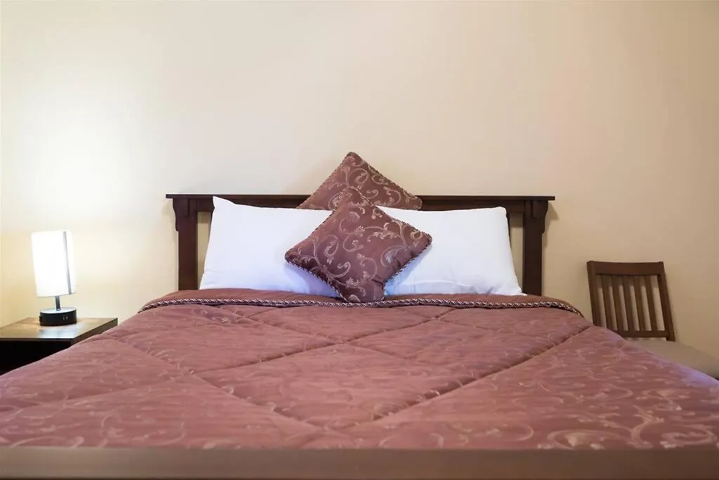 Holiday home Spacious Golf Course House With Pool Heater, Spa Goodyear United States