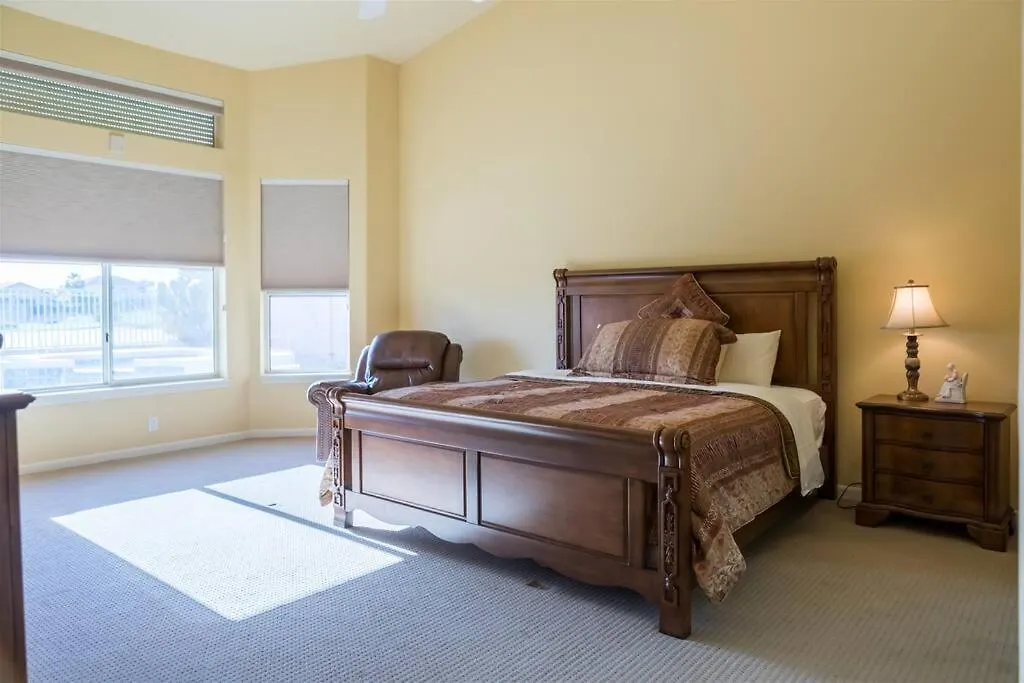 Spacious Golf Course House With Pool Heater, Spa Goodyear
